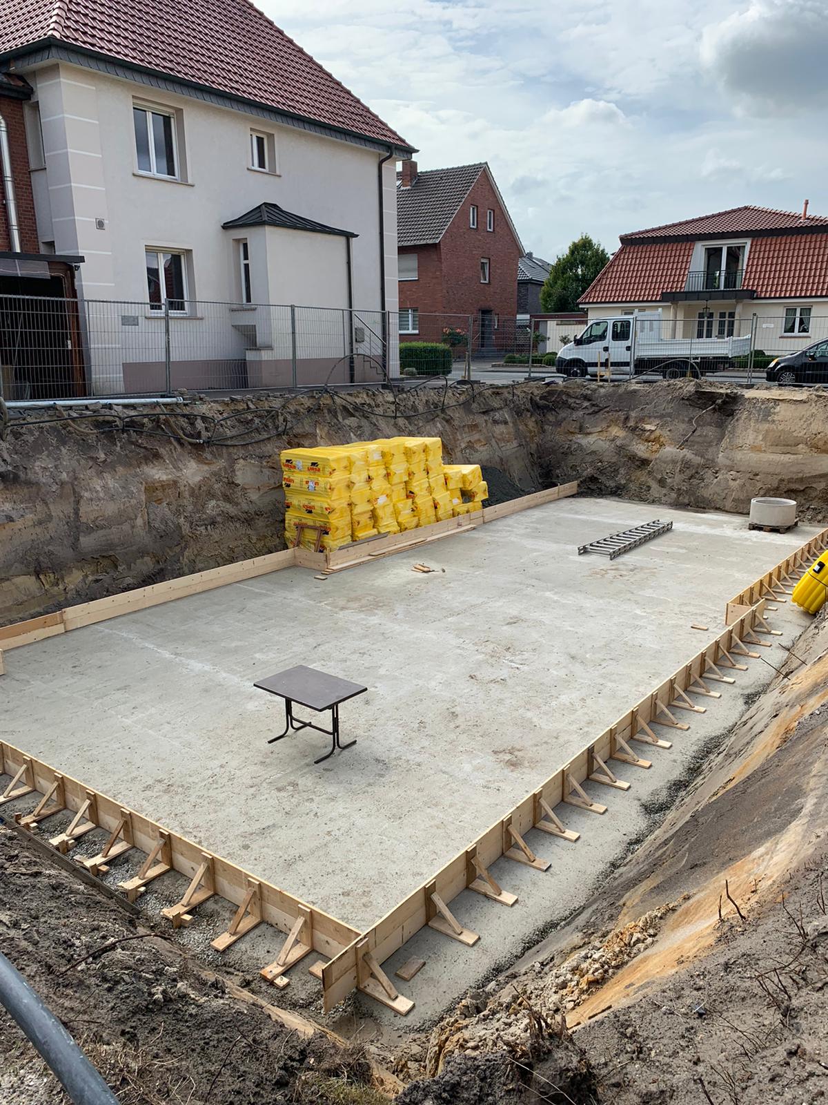 Bodenplatte vom Neubau Mehrfamilienhaus in Warendorf (NRW)